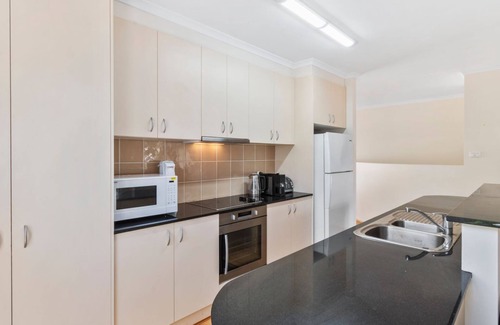 Long Beach Casa | Gorgeous townhouse perfect for a family escape