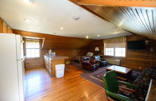Lake Village Apartamento | Gorgeous view of Lake Chicot from 2nd Story Balcony!