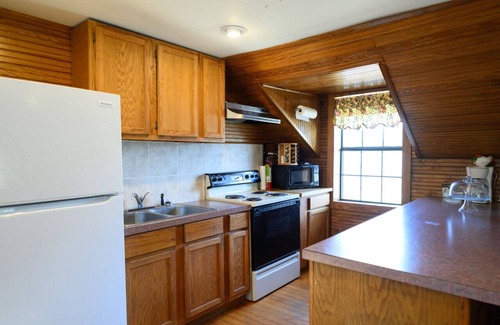 Lake Village Apartamento | Gorgeous view of Lake Chicot from 2nd Story Balcony!