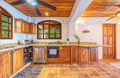 Dominical Villa | Gorgeous Villa with Breathtaking Ocean Views