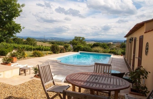 Cailhau Villa | Villa con piscina privada y vistas panorámicas a las montañas.