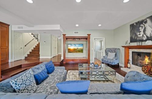 North Hollywood Casa | Gorgeous Villa with Private Heated Pool