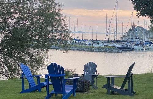 Loyalist Casa | Gorgeous Waterfront home with sweeping views of a beautiful bay.