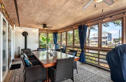 Brigands' Bay Casa | Gorgeous Waterfront Vacation Rental for an Unforgettable Family Getaway in Frisco, North Carolina
