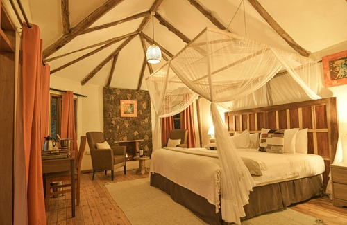 Bwindi Cabina | Gorilla Safari Lodge