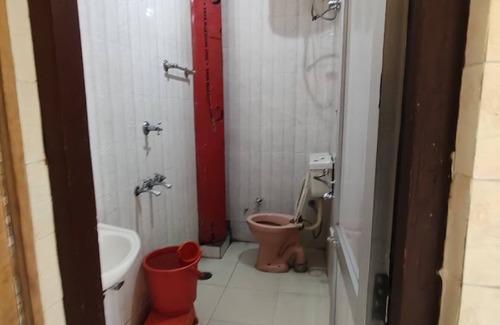 Palampur Hotel | Goromgo Raj Golden & Restaurant Palampur