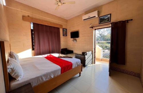 Palampur Hotel | Goromgo Raj Golden & Restaurant Palampur