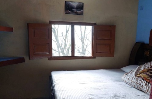 Kharsali Hotel | Goroomgo Buransh home stay Rishikesh
