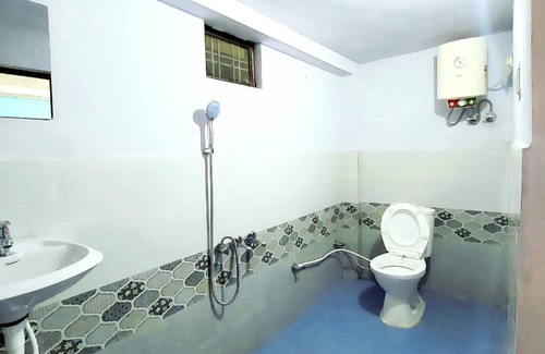 Kharsali Hotel | Goroomgo Buransh home stay Rishikesh