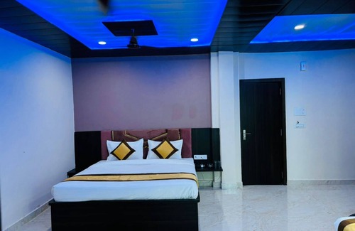 Sarnath Hotel | Goroomgo Hotel Imperial Varanasi