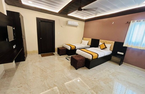 Sarnath Hotel | Goroomgo Hotel Imperial Varanasi