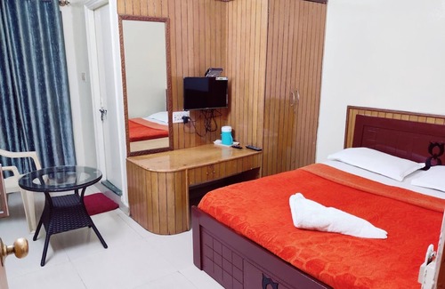 Yeshwanthpur Hotel | Goroomgo Kaveri Deluxe Lodge Bengaluru
