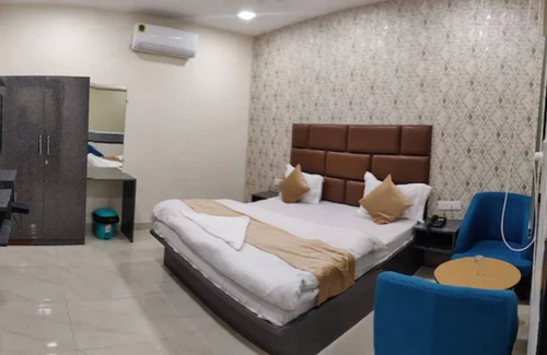 Kanpur Hotel | Goroomgo Mandakini Royale Kanpur
