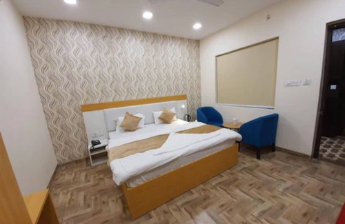 Kanpur Hotel | Goroomgo Mandakini Royale Kanpur
