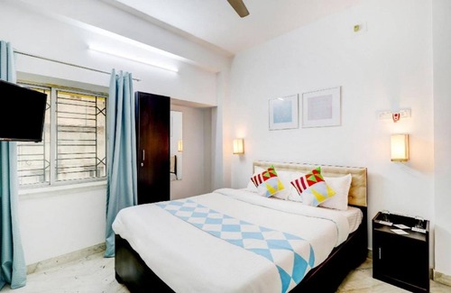 Kolkata Hotel | Goroomgo Priyanshu Guest House Ruby