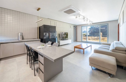 Goseong Casa | Goseong Hoostay Caravan Pension