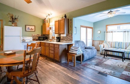 Saugatuck Cabaña | Goshorn Lake Resort Cottage #22