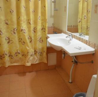 Lenins'kyi district Hotel | Gostiniy Dvor