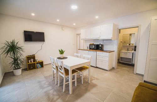 Kobarid Apartamento | Gotar Apartment with Garden