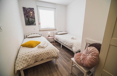 Kobarid Apartamento | Gotar Apartment with Garden