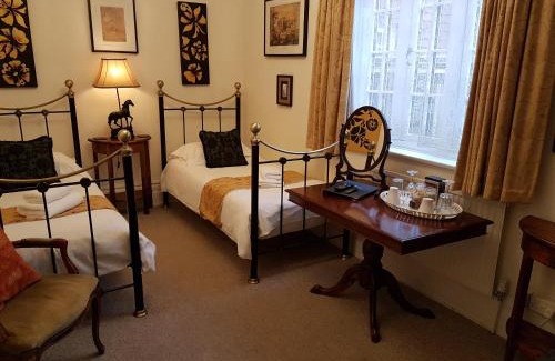 East Grinstead Cama Y Desayuno | Gothic House