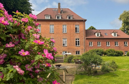Warnkenhagen Casa | Gottin Manor House - Manor House