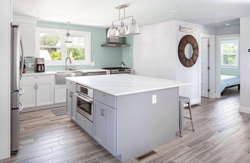 Narragansett Casa | Gourmet Kitchen, Air Conditioning, Walk to Beach