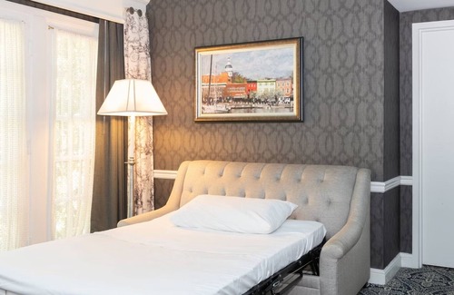 Historic District Hotel | Governor Calvert Suite at Historic Inns of Annapolis