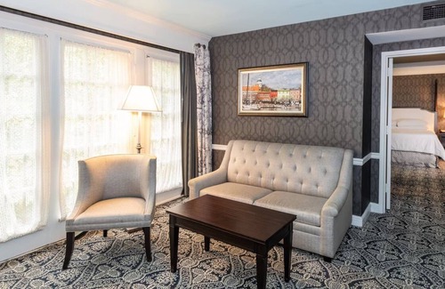 Historic District Hotel | Governor Calvert Suite at Historic Inns of Annapolis