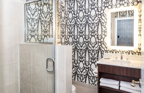 Historic District Hotel | Governor Calvert Suite at Historic Inns of Annapolis
