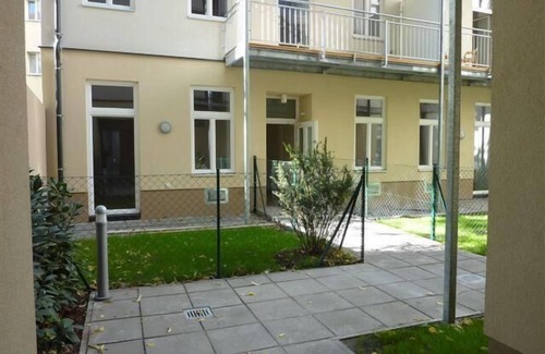 Landstrasse Apartamento | GoVienna Modern Apartment