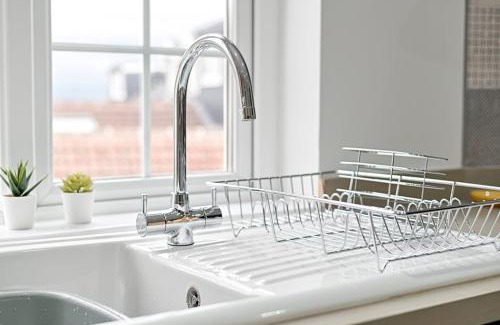 Mumbles Villa | Gower for Groups - sleeps 12