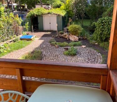 Erfurt Old Town Apartamento | Grünspecht am Klein Venedig, zentral mit Balkon, Arbeitsplatz, Küche, Badewanne etc