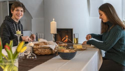 Ebersbach Apartamento | Grünsteinhof - Wohnung Rotstein