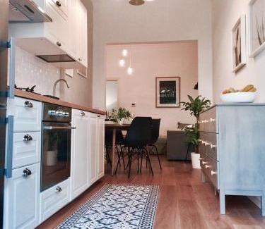 Careggi Rifredi Apartamento | Grace Apartment in Florence