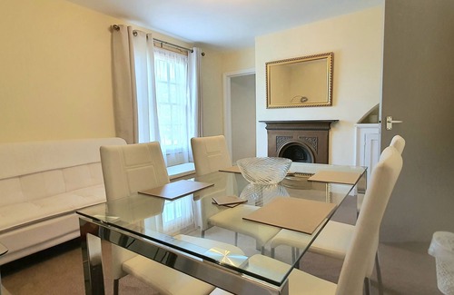Ashford Apartamento | Grace Apartments - Living Waters 2