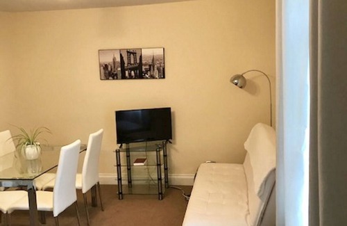 Ashford Apartamento | Grace Apartments - Living Waters 2