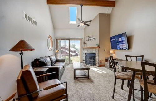 Lake Delton Casa | Grace Jo Vacation Home at Tamarack Highland 5