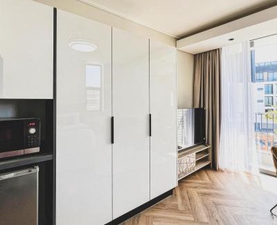 Century City Apartamento | Grace On Park by Dajosha