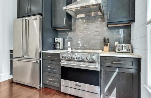 Beach District Casa | Grace Place