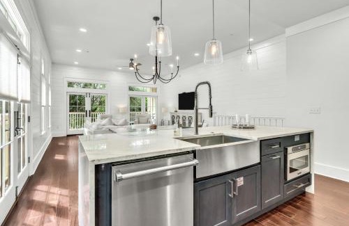 Beach District Casa | Grace Place