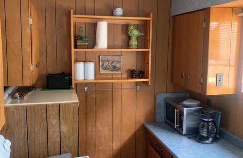 Lavigne Cabaña | Graceland Cottages Flamingo #4 Lake front two bedroom cottage .