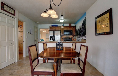 New Braunfels Condominio | Gracelanda Ww C302 1 Bedroom Condo by RedAwning