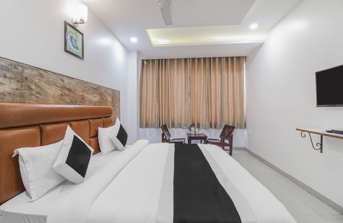 Mahipalpur Extension Cama Y Desayuno | Gracious A Unit Of Hotel Vishesh