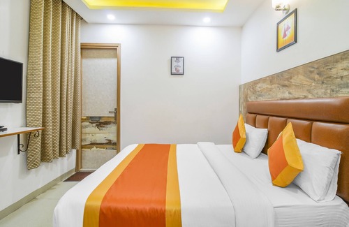 Mahipalpur Extension Cama Y Desayuno | Gracious A Unit Of Hotel Vishesh