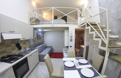 Rione Sanita Apartamento | Gracioso apartamento de dos habitaciones (Loft) en el centro histórico de Nápoles
