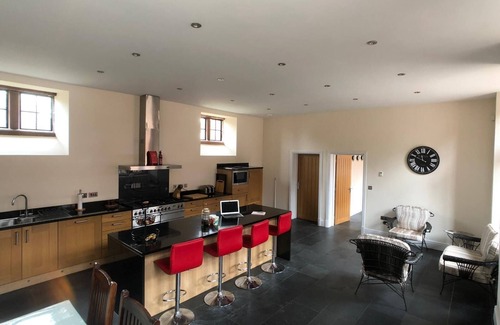 Frizington Casa | Grados 2 Sillas convertidas cotizadas que ofrecen espacio y calidad excepcionales
