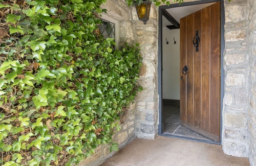 Fence Casa | Grade II listed property sitting in the Forest of Bowland