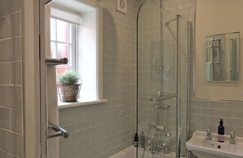 Chester Cabaña | Grado II, 30 Overleigh Road, Handbridge, Chester