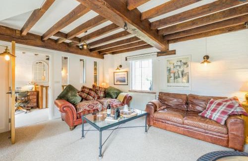 Broughton Hackett Casa | Grafton Mill